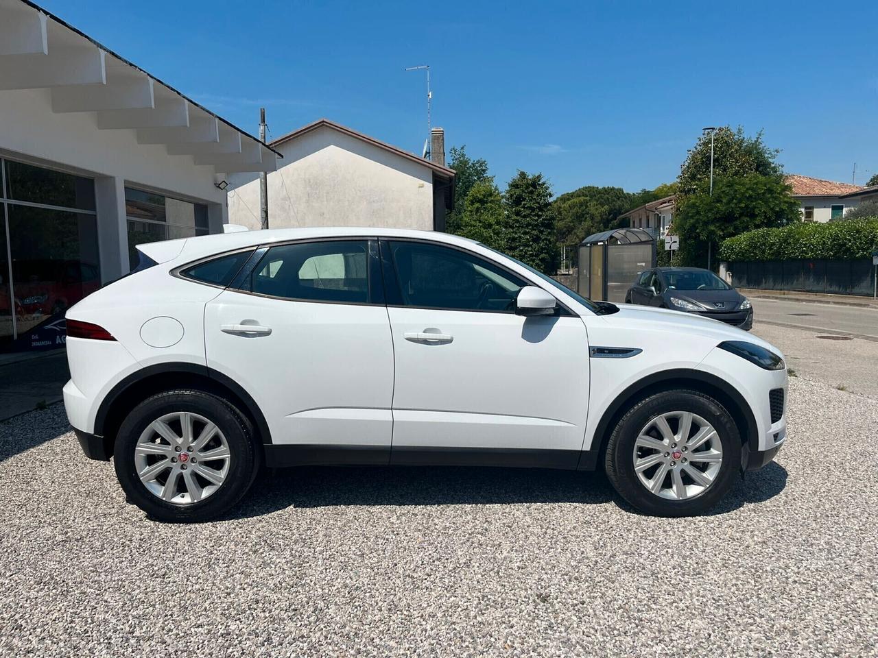 Jaguar E-Pace 2.0D 180 CV AWD aut. R-Dynamic HSE