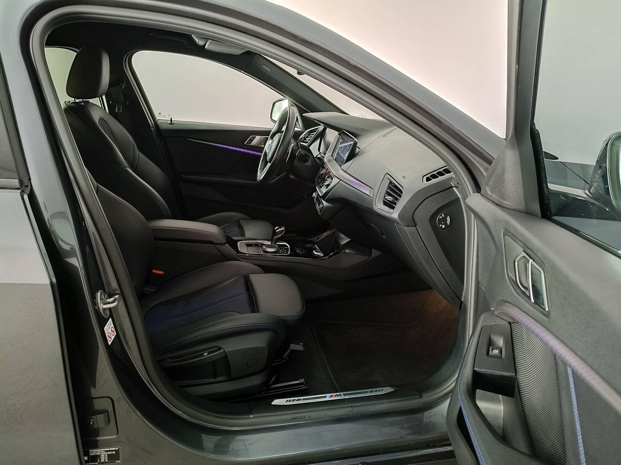 BMW Serie 1 F40 - 118d Msport auto