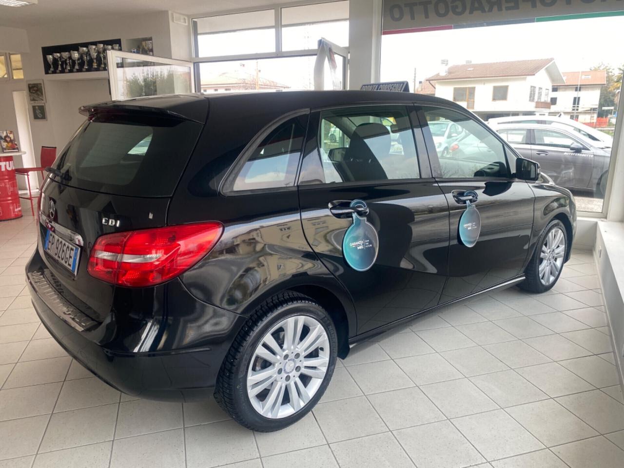 Mercedes B 180 CDI Executive "LEGGI"