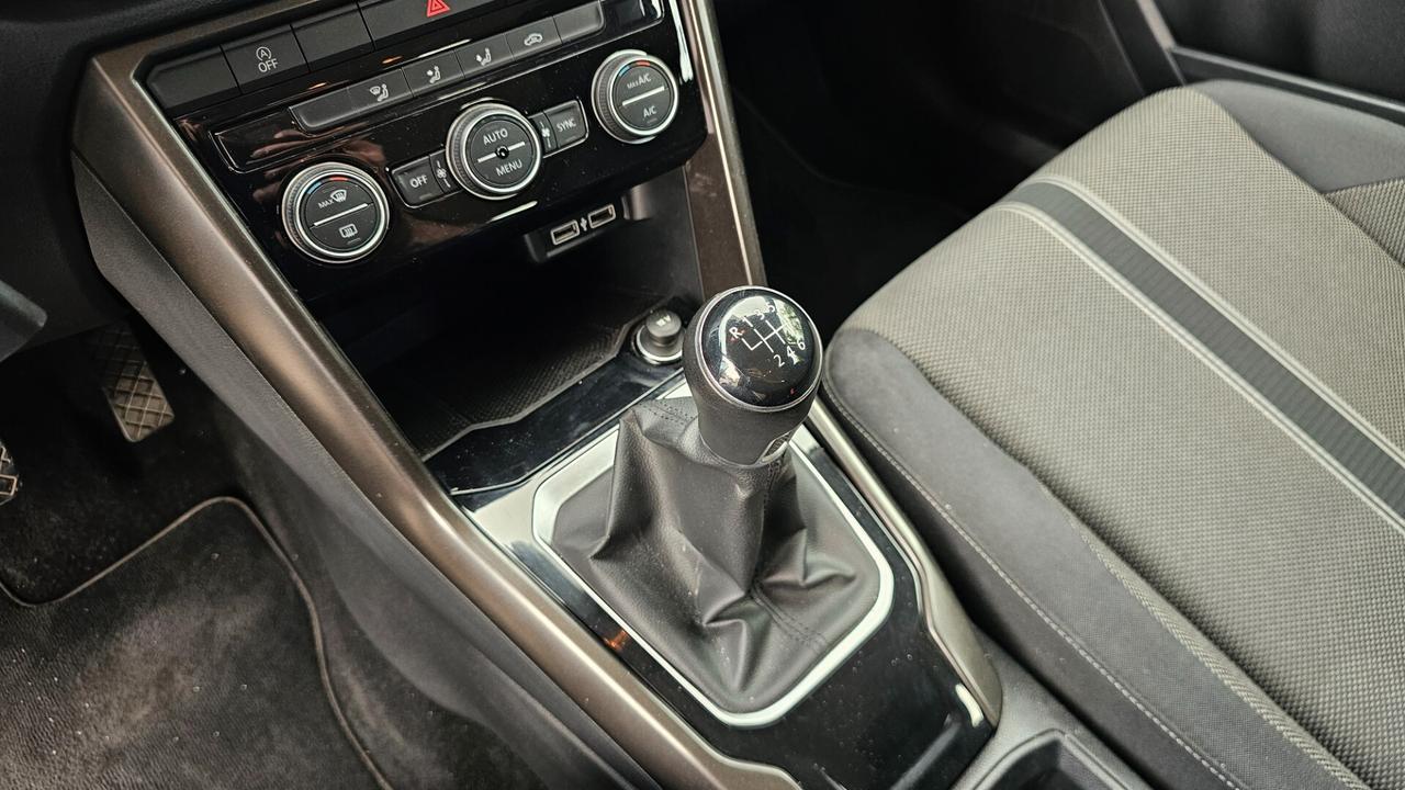 Volkswagen T-Roc 1.6 TDI SCR Business BlueMotion Technology