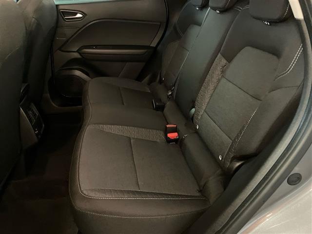 RENAULT Captur 1.6 E-Tech full hybrid Equilibre 145cv auto