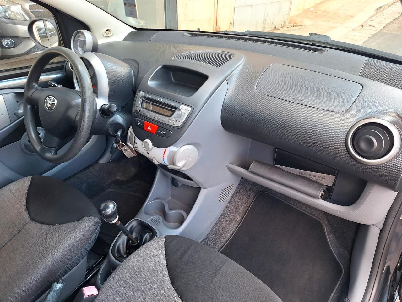 Toyota Aygo 1.0 12V VVT-i 3 porte Sol