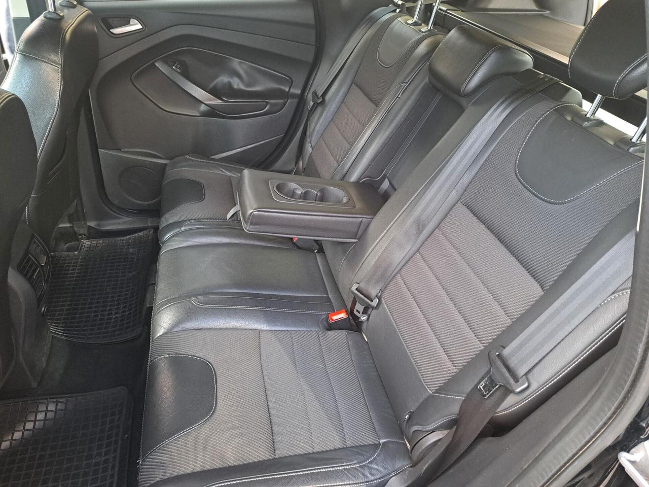 Ford Kuga 2.0 TDCI 163 CV 4WD Powershift Titanium