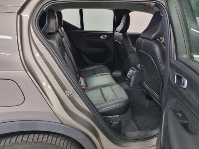 VOLVO XC40 T5 Recharge Plug-in Hybrid Inscription