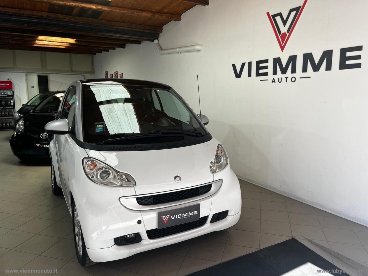 SMART fortwo 52 kW MHD coupé White Tailor Made