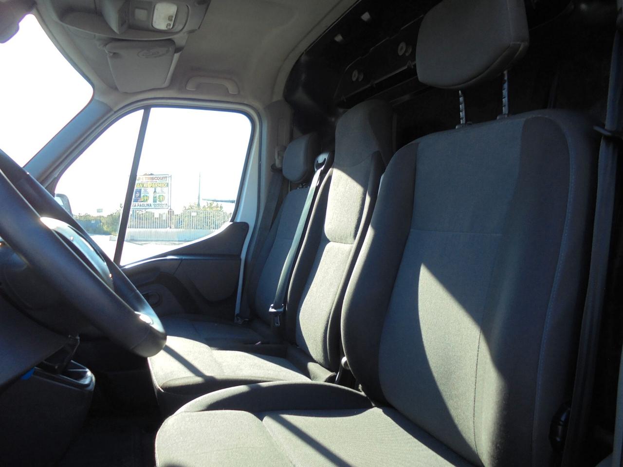 Renault Master T33 2.3 dCi 135 PC-TN L2H2 Ice