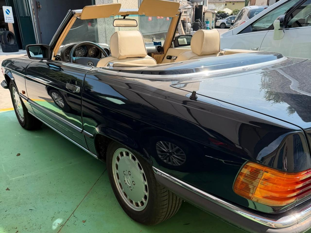 Mercedes-benz SL 300 Roadster