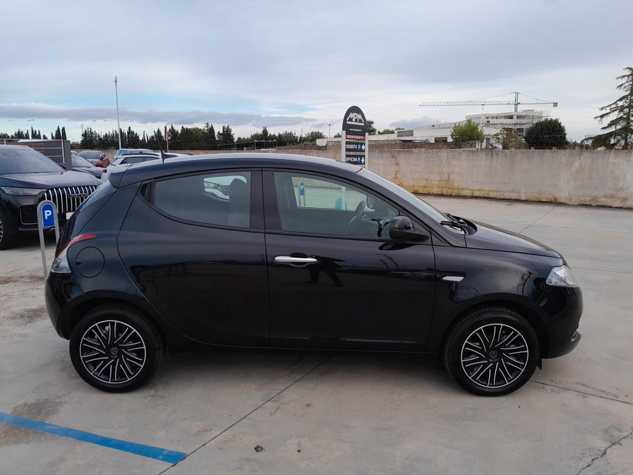 N2 LANCIA YPSILON 1.0 HYBRID S&S ORO