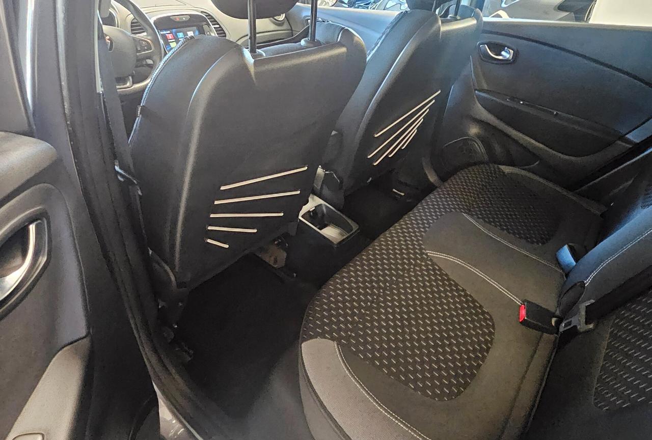 Renault Captur dCi 8V 110 CV Start&Stop Energy Initiale Paris