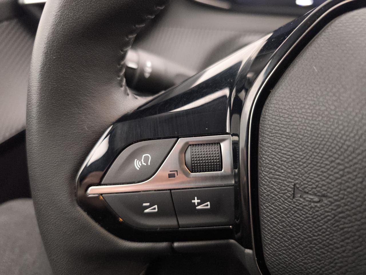 PEUGEOT 208 II 2023 - 208 1.2 puretech Allure s&s 100cv