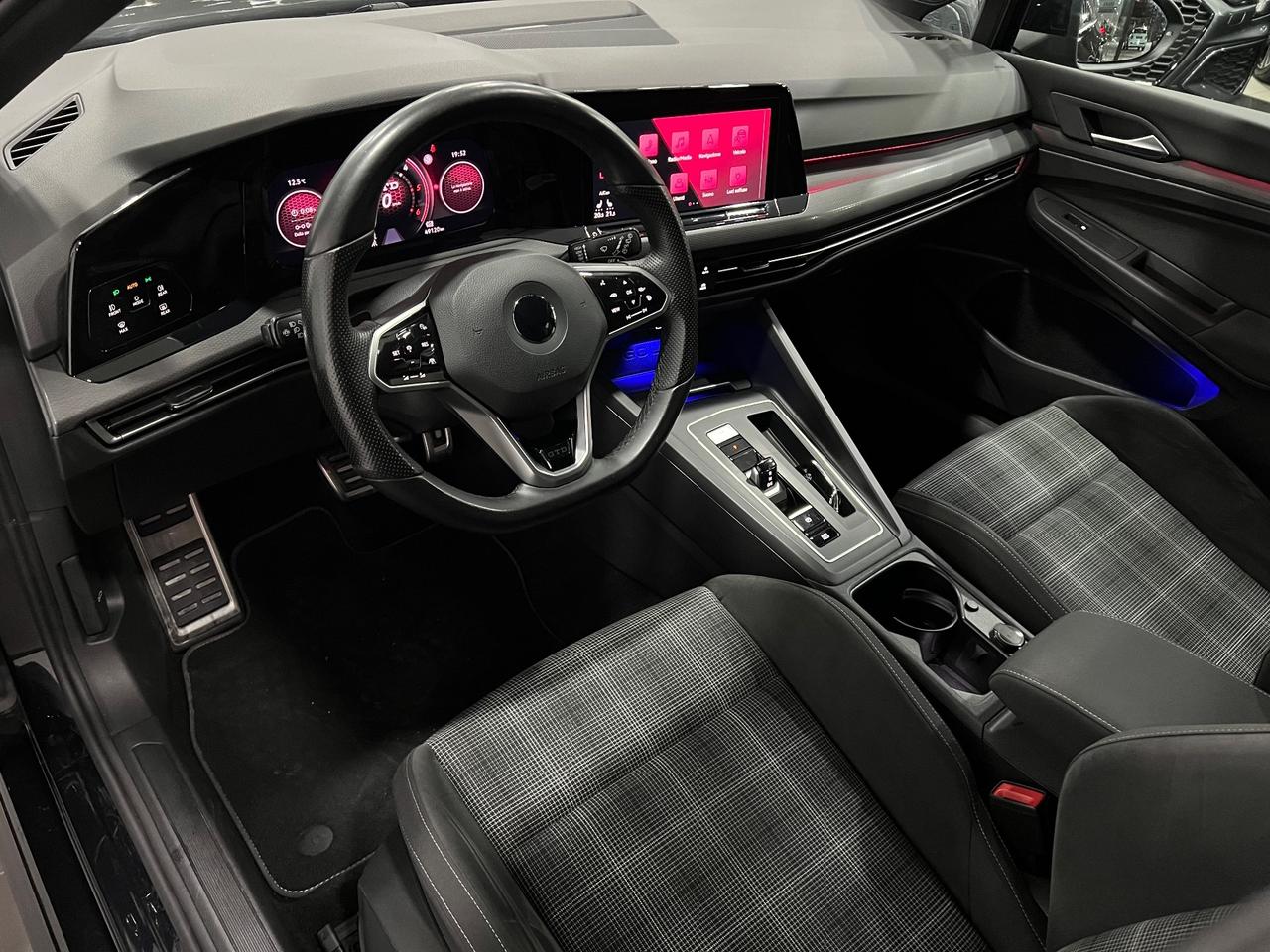 VOLKSWAGEN GOLF 8 2.0 TDI DSG GTD 200 cv