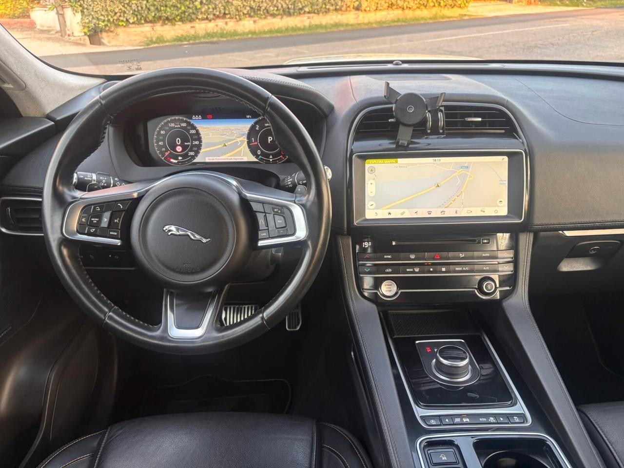 Jaguar F-Pace 2.0 D 180 CV AWD aut. Prestige