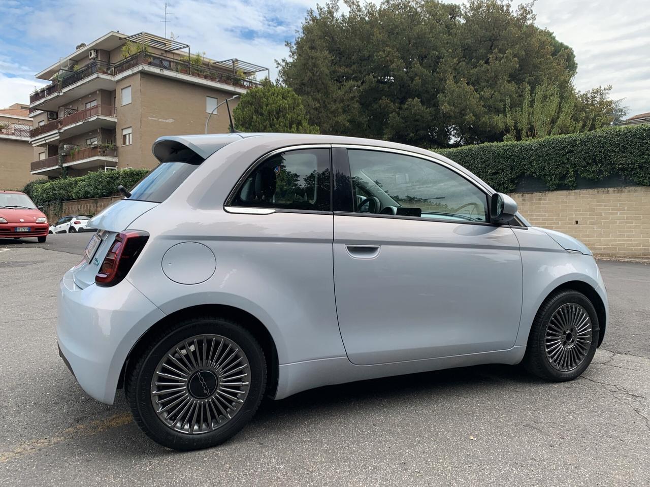 Fiat 500 500e 42KW La Prima AZIENDALE KK16000