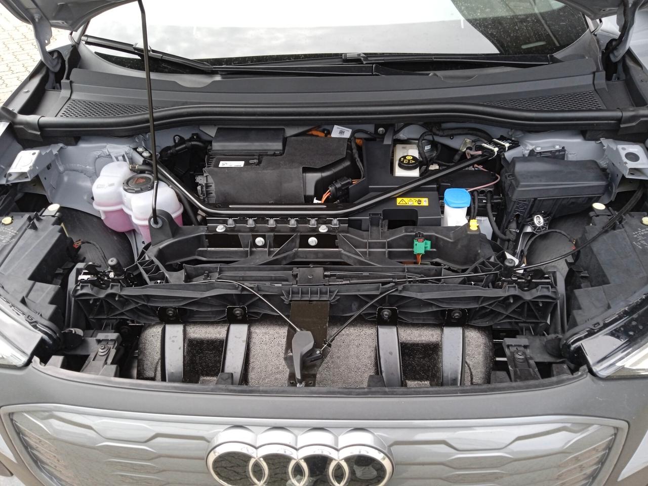 Audi e-tron Q4 ETRON APPLE CAR PLAY GUIDA DI 2° LIVELLO ANDROID AUTO AUTONIMIA DI CIRCA 400 KM PRONTA CONSEGNA