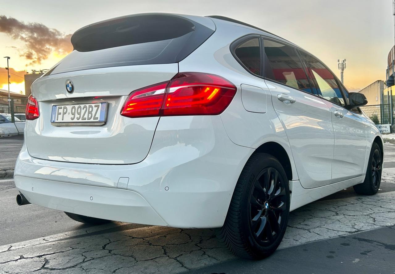 Bmw 2er Active Tourer 218d Luxury sport