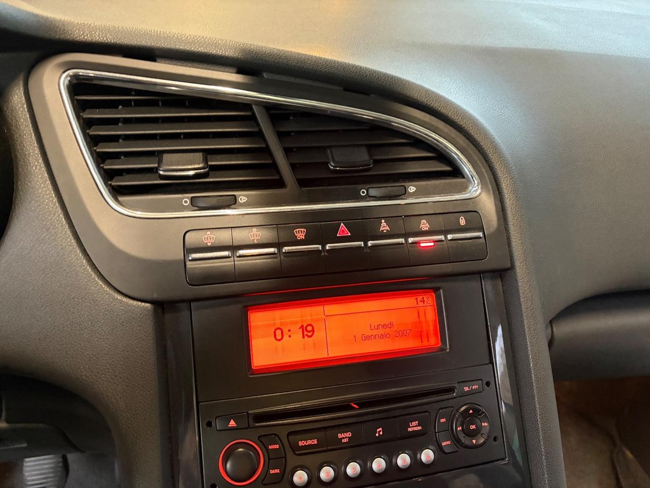 Peugeot 5008 2.0 HDi 150CV euro5 - 2010 7 posti