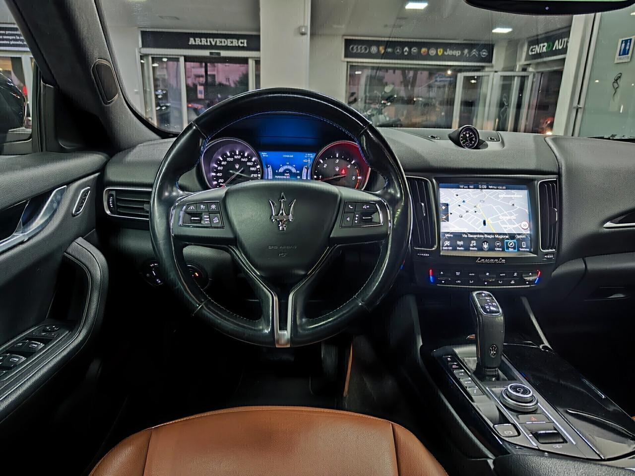 Maserati Levante V6 Diesel 250 CV AWD Granlusso Tetto