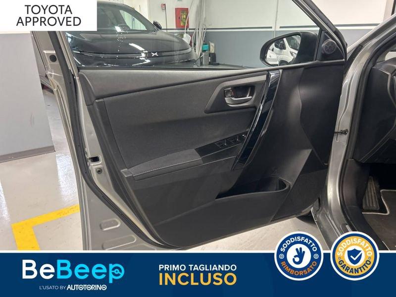 Toyota Auris 1.8H BLACK EDITION CVT