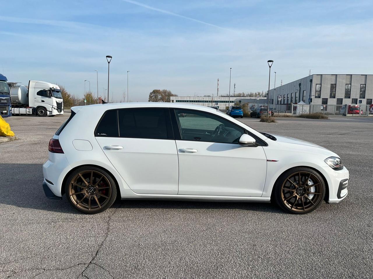 Volkswagen Golf GTI Performance 2.0 245 CV TSI 3p. BMT
