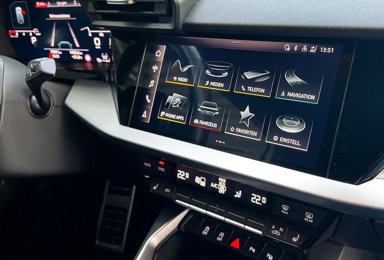 Audi A3 SPB 30 TFSI S line edition