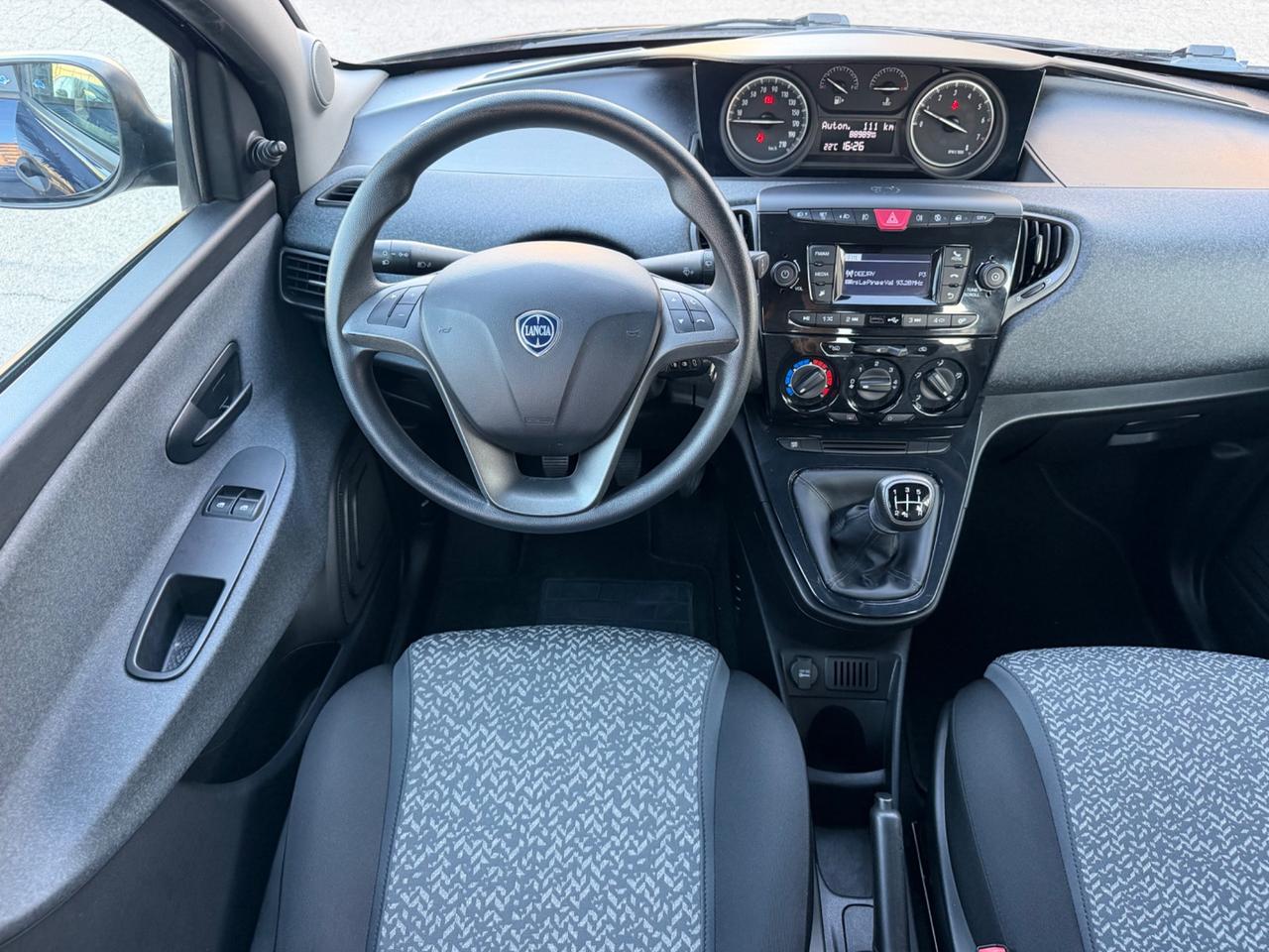 Lancia Ypsilon 1.2 benzina 69 cv 2018 88.000 km