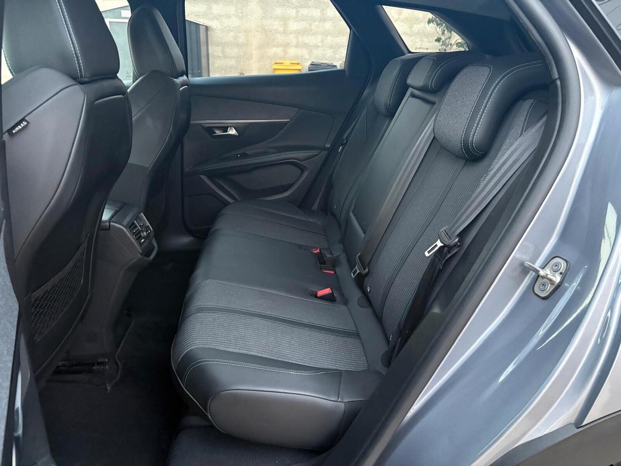 Peugeot 3008 BlueHDi 130 S&S EAT8 Allure Pack
