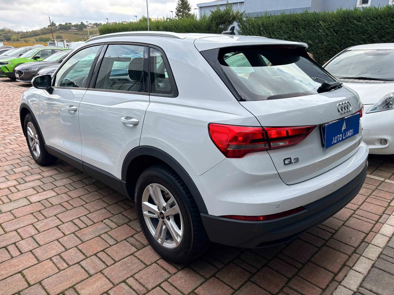 Audi Q3 35 TDI quattro S tronic Business