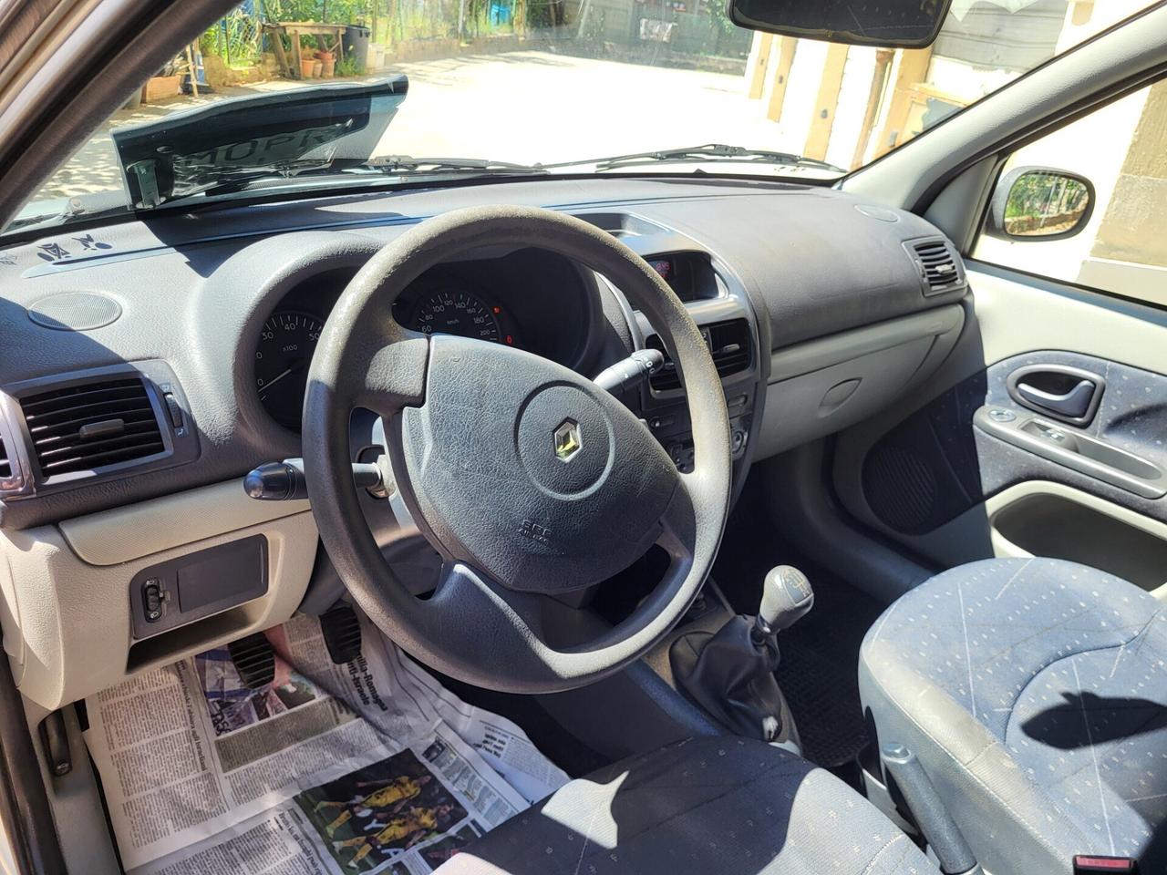 RENAULT CLIO 1,0-UNICA PROPR-CINTA DISTRIB. NUOVA