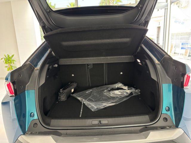 PEUGEOT 3008 Hybrid 136 e-DCS6 Allure tua da ?379,00 mensili