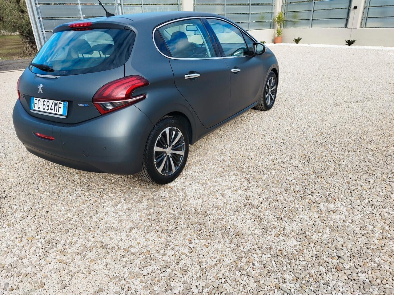 Peugeot 208 BlueHDi 75 5 porte Allure