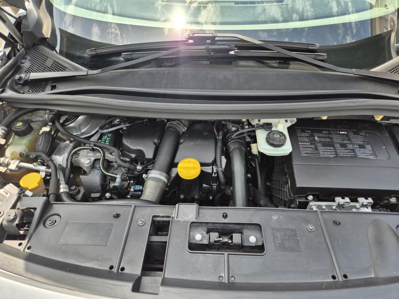 Renault Scenic Scénic XMod dCi 110 CV EDC Limited
