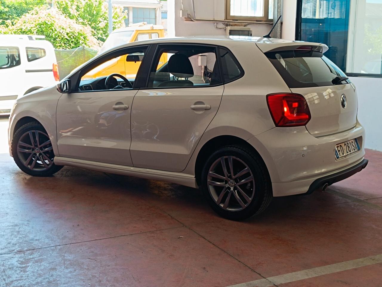 Volkswagen Polo 1.4 TDI 90 CV 5p. Highline R-Line