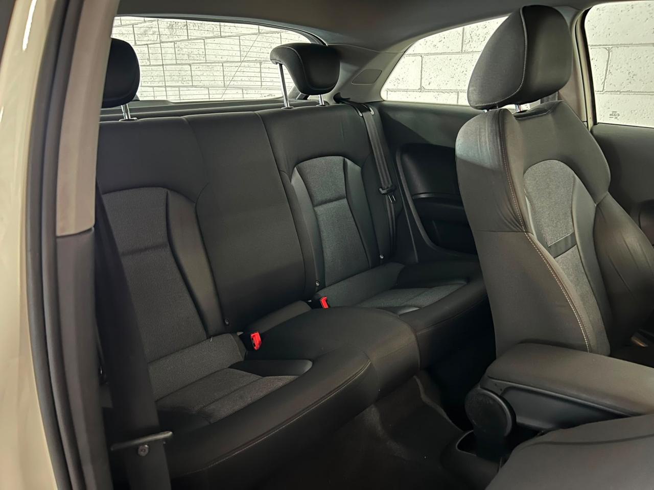 Audi A1 1.6 TDI S tronic Ambition
