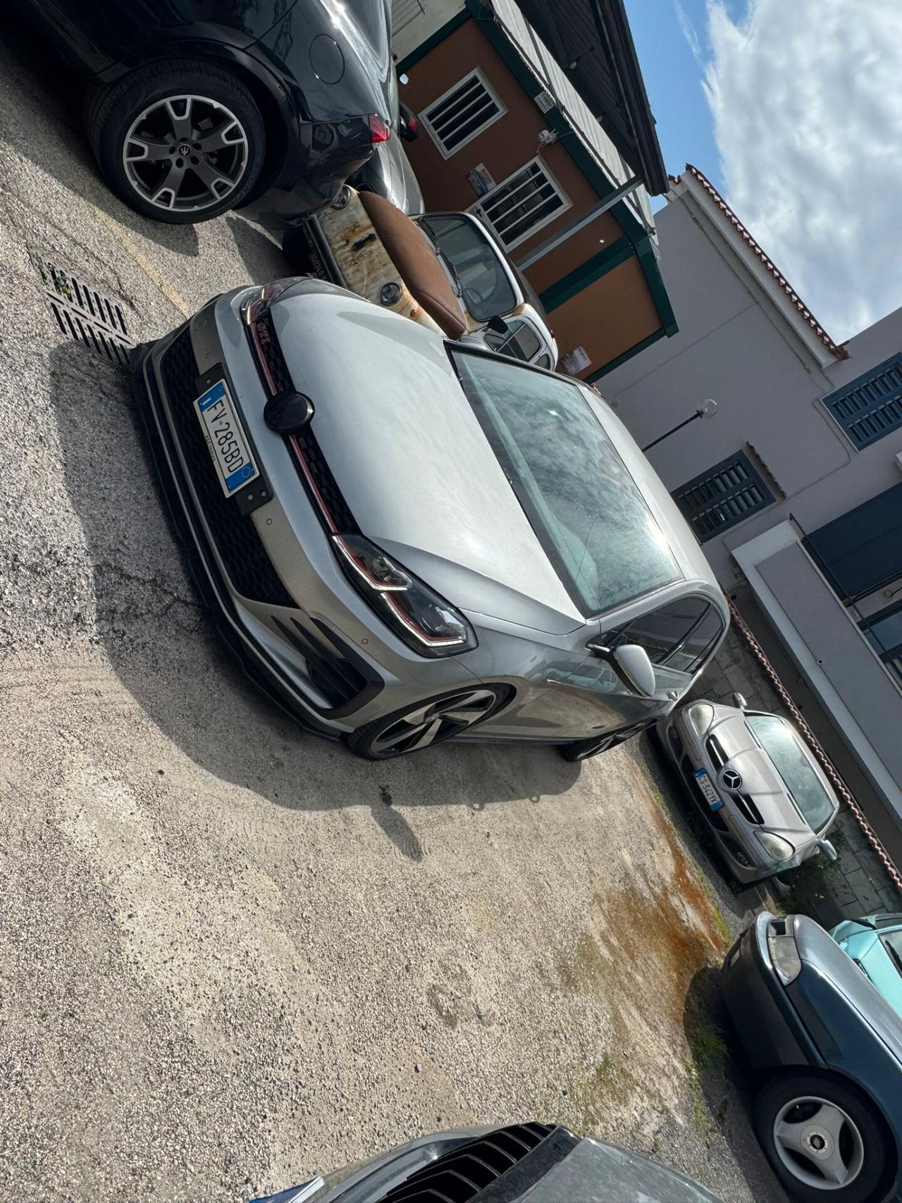 Volkswagen Golf GTI Performance 2.0 245 CV TSI DSG 5p. BMT