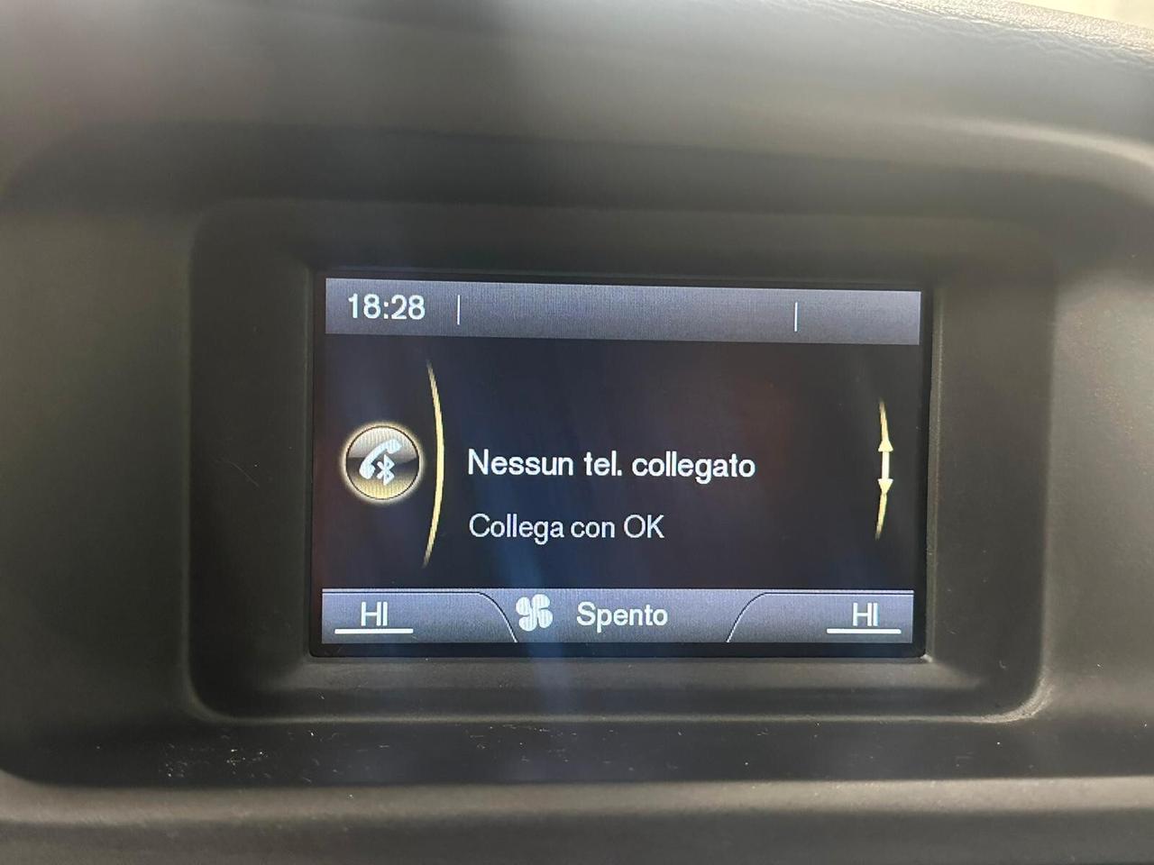 Volvo V40 Cross Country D2 Business Plus