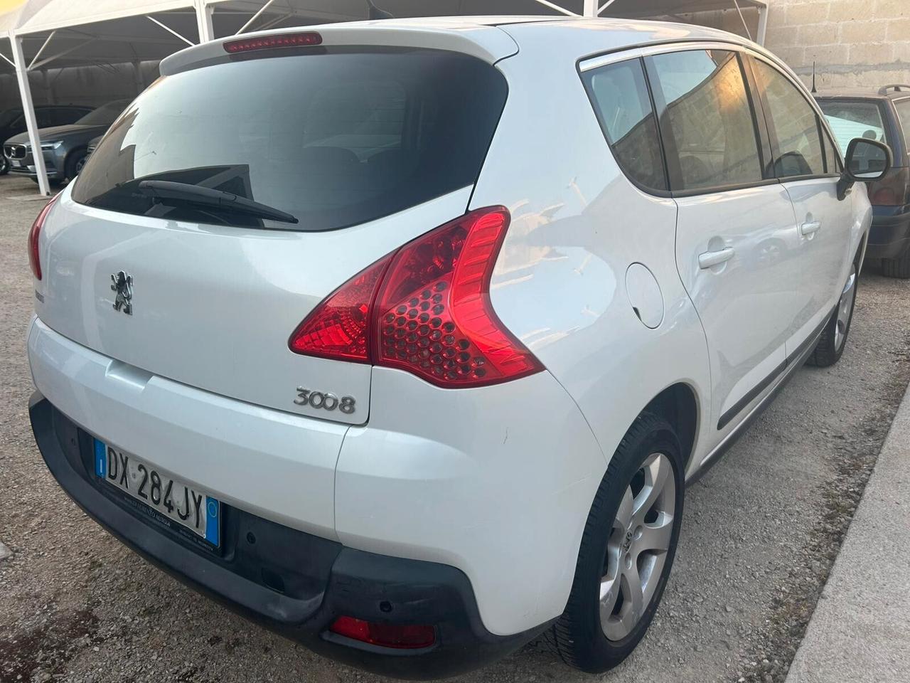 Peugeot 3008 1.6 HDi 110CV Aut.