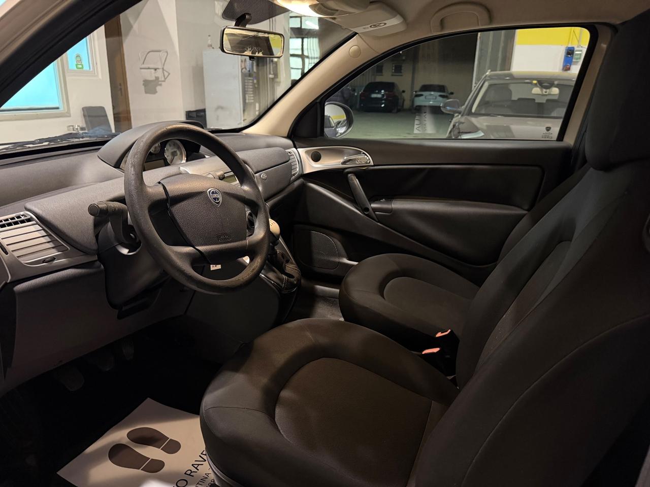 Lancia Ypsilon 1.2 69 CV 5 porte GPL Ecochic Platinum