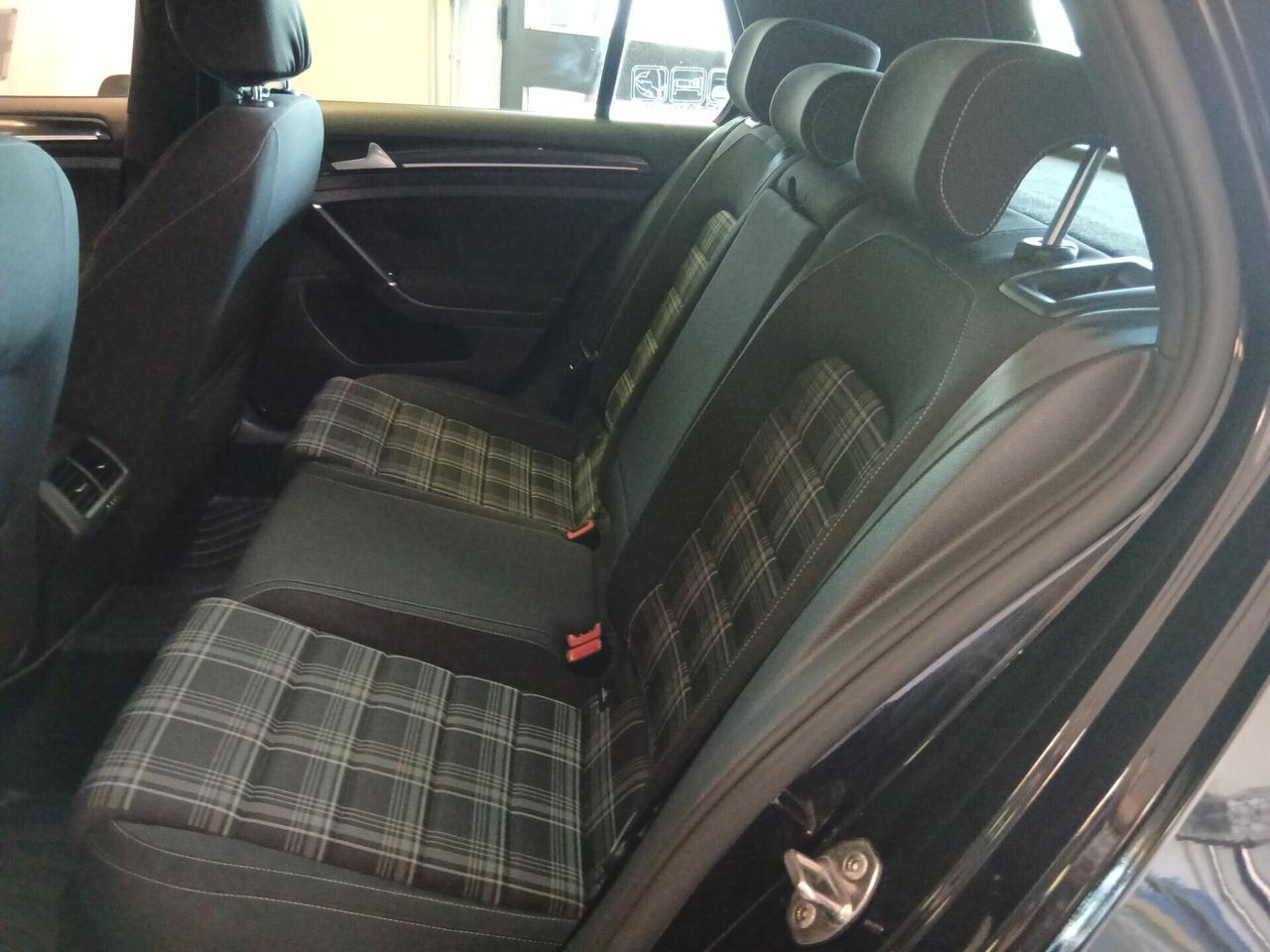 Volkswagen Golf 7 GTD 2.0 TDI DSG 184CV GARANTITA