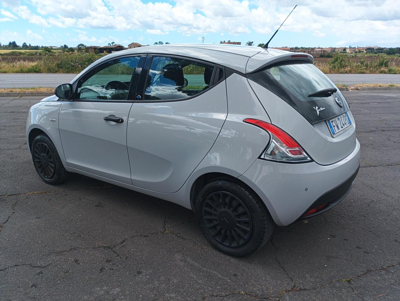 Lancia Ypsilon 1.2 69 CV UNIPRO' SOLO KM 14000