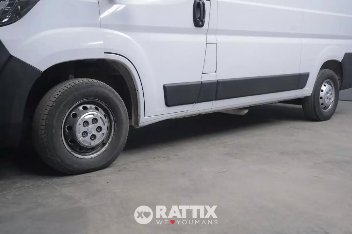 Peugeot Boxer 330 2.2 bluehdi 140CV L2H2 autocarro (IVA ESCLUSA)