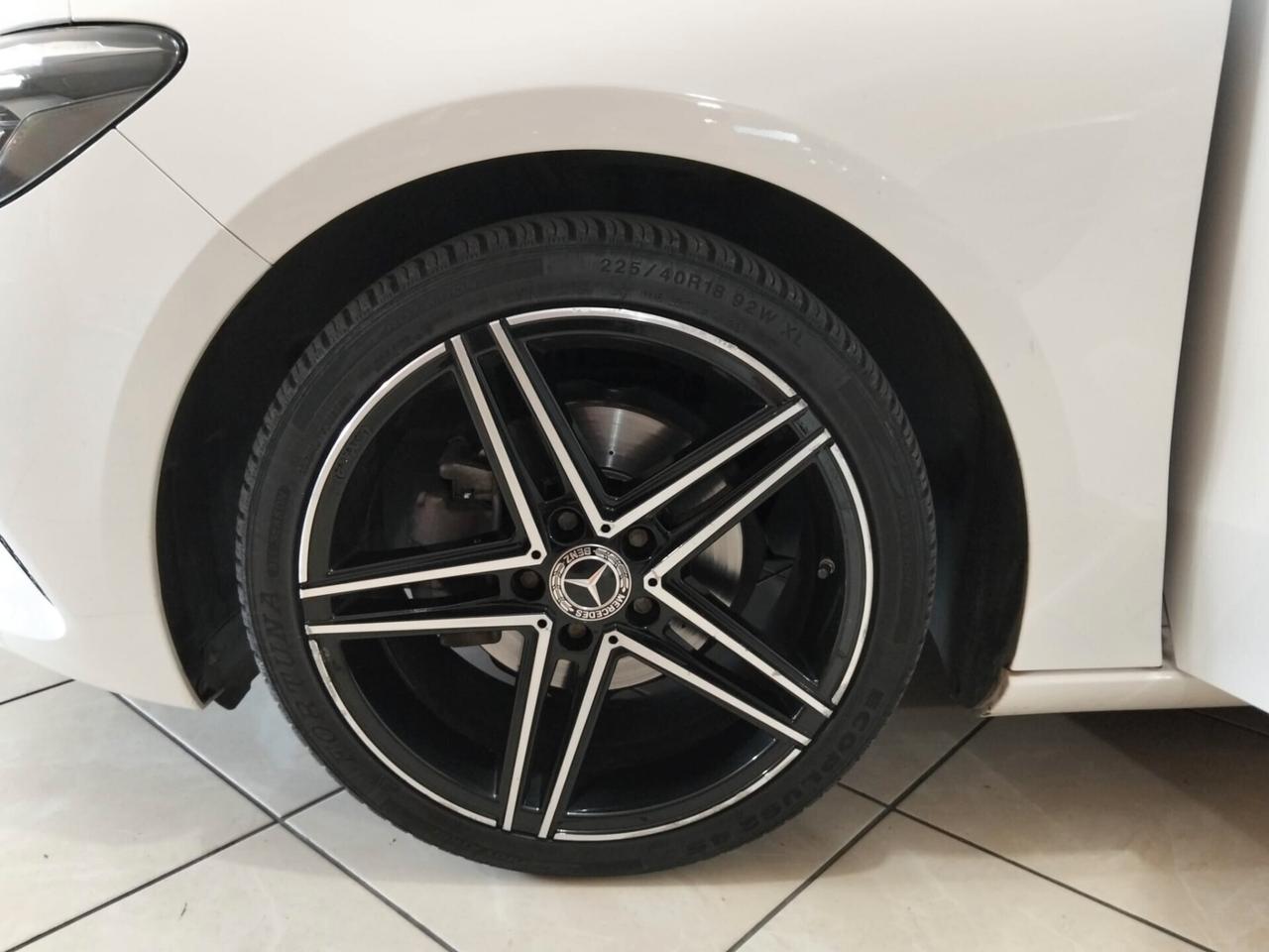 Mercedes-benz B 180 d Premium