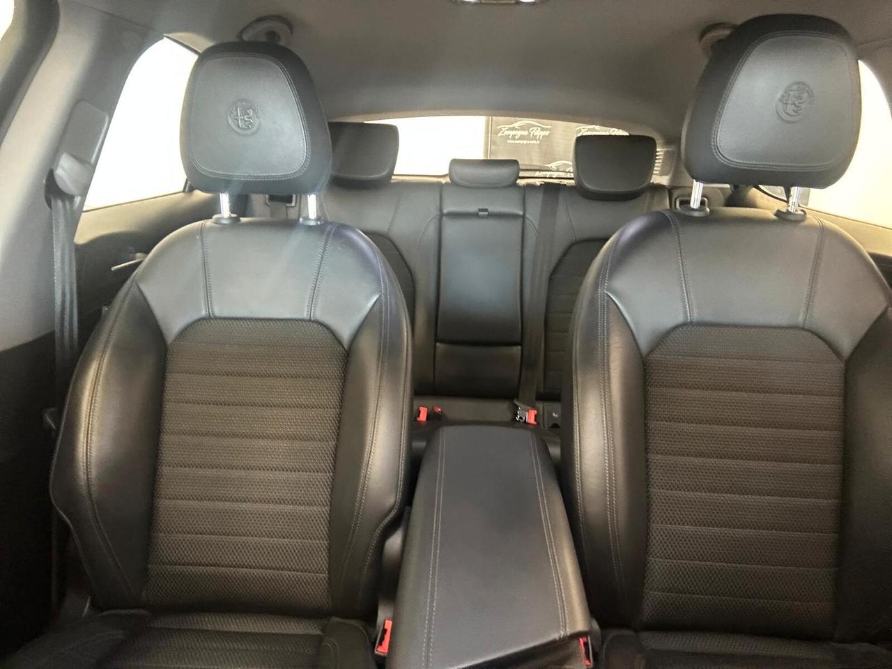 Alfa Romeo Stelvio 2.2 Turbodiesel 180CV AT8 Executive 2018