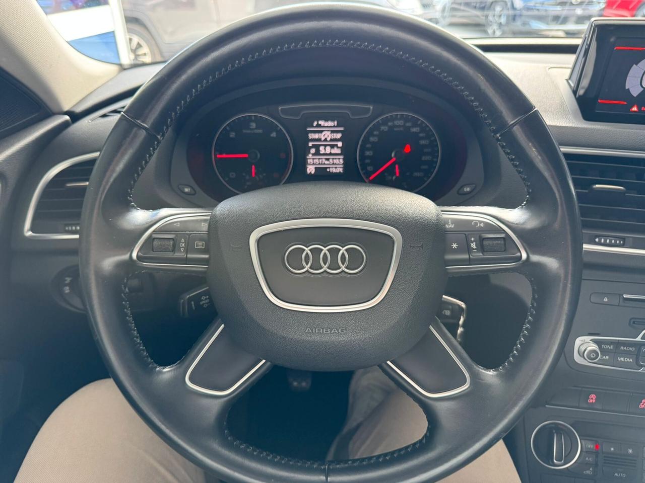Audi Q3 2.0 TDI 150 CV Business