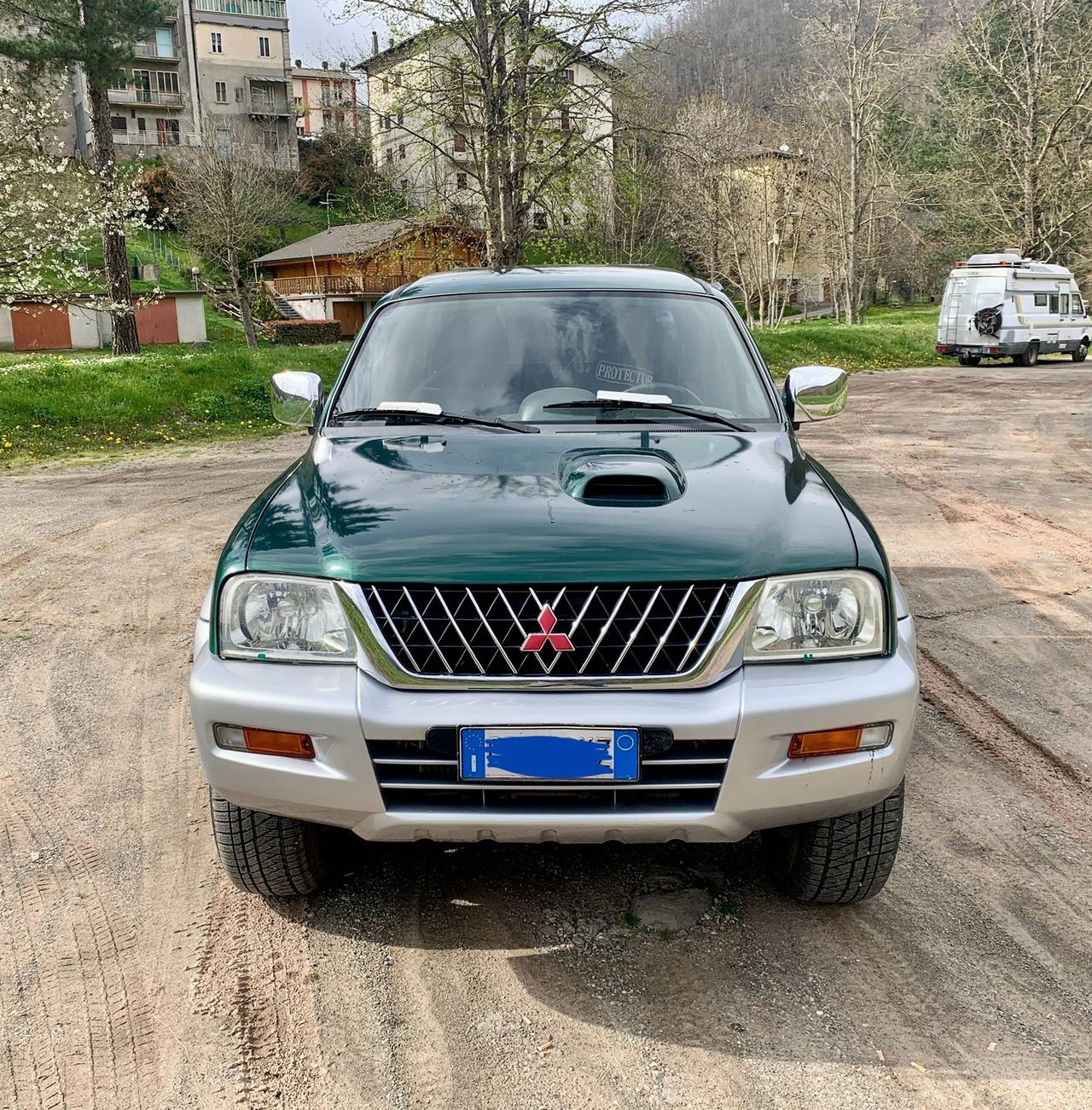 Mitsubishi L200 2.5 TDI 4WD Club Cab Pup. GLS Targ.