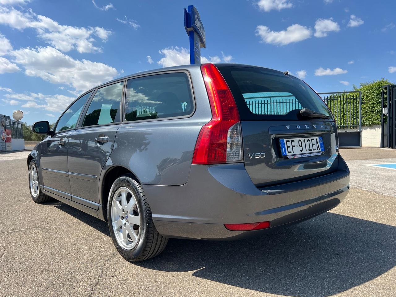 Volvo V50 1.6 D2 114cv Kinetic - 2011