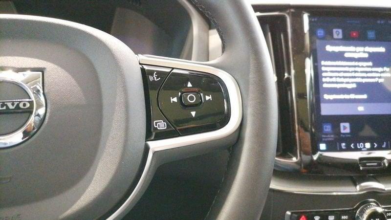 Volvo XC60 XC60 T6 Plug-in hybrid AWD automatico Plus Dark MY25