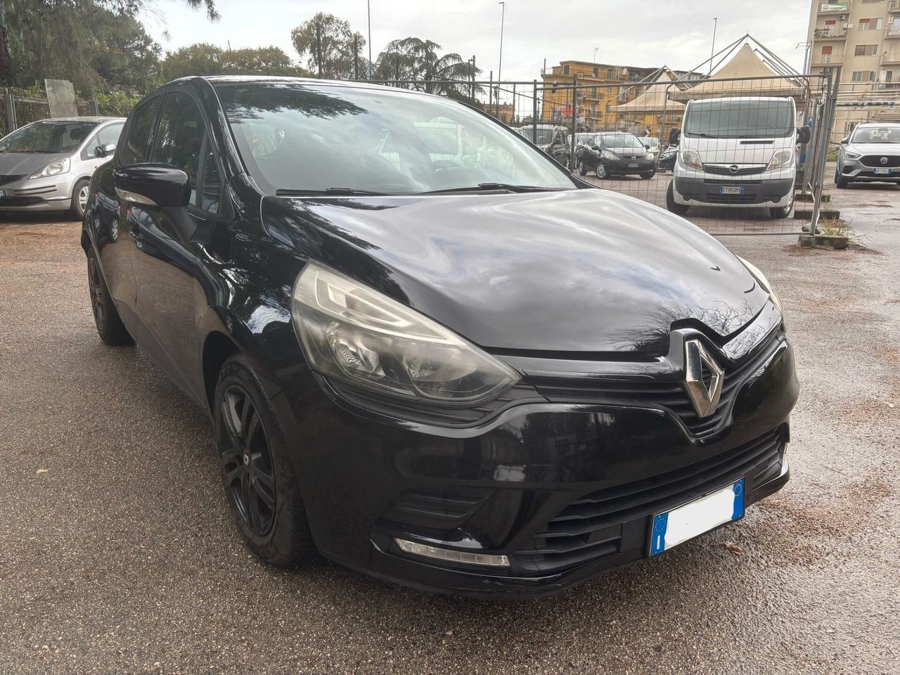 RENAULT CLIO 1.2 Intense - 2017