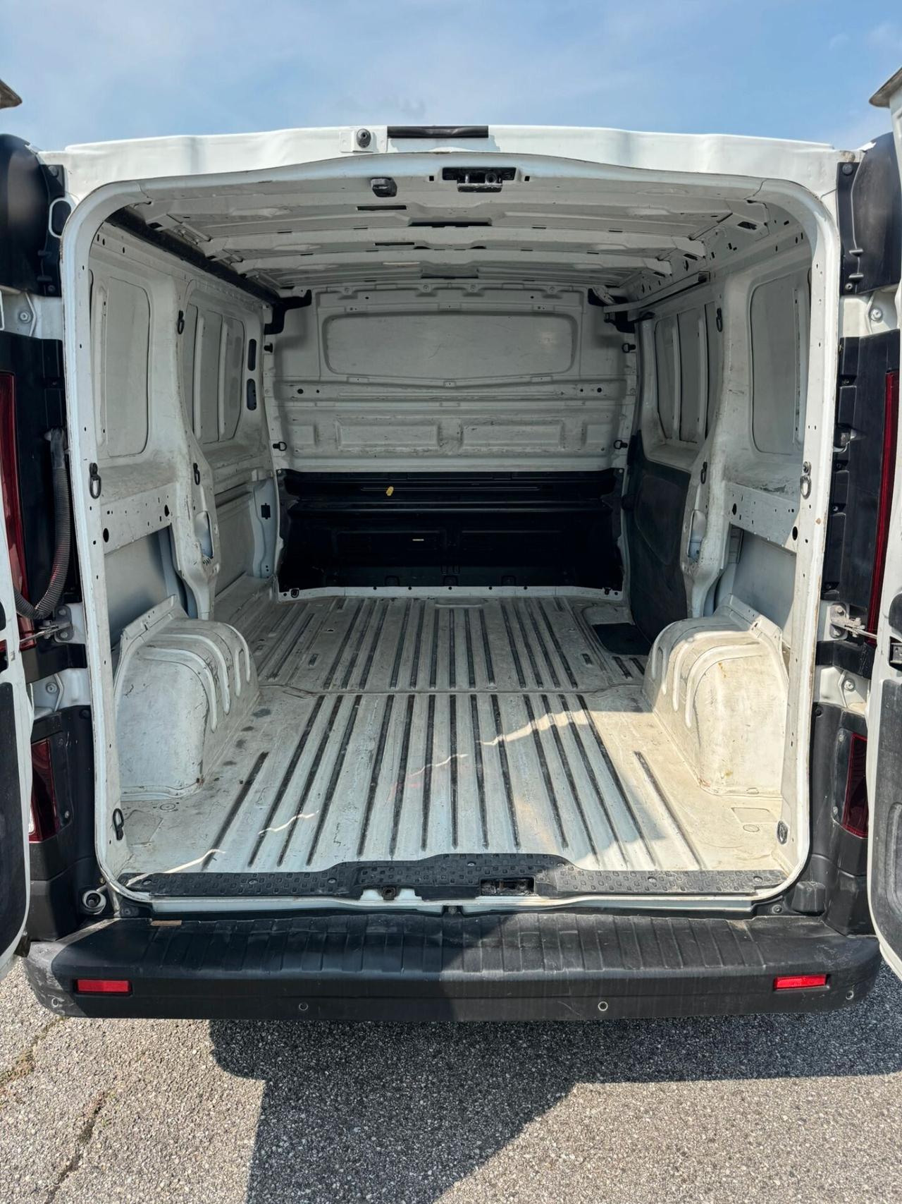 Renault Trafic T27 1.6 dCi 125CV S&S PC-TN IVA COMPRESA