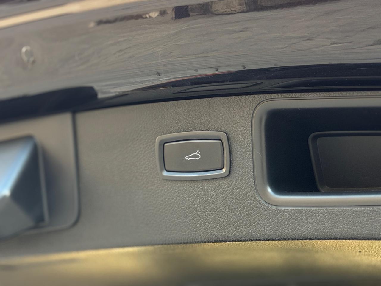 Porsche Macan 2.0 252 Cv PDK TETTO VENTILATI LED FULL