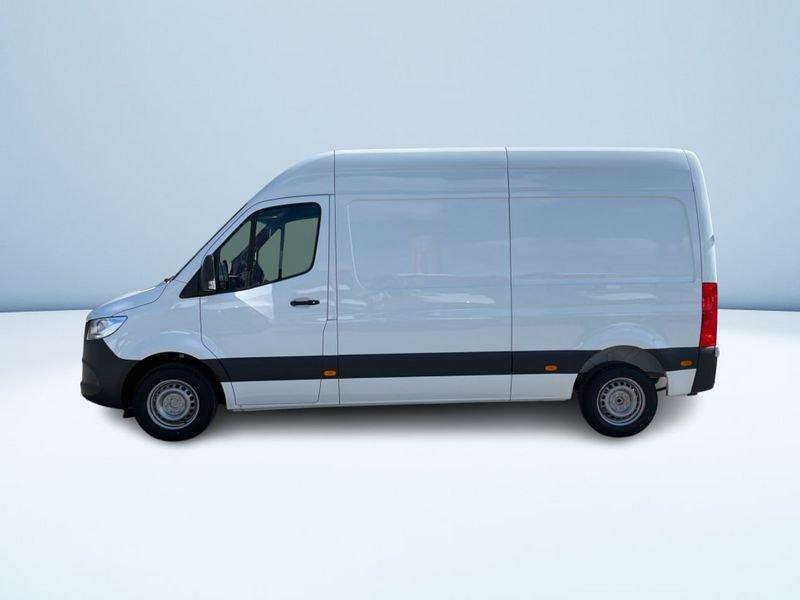 Mercedes-Benz Sprinter 211 CDI F 39/30